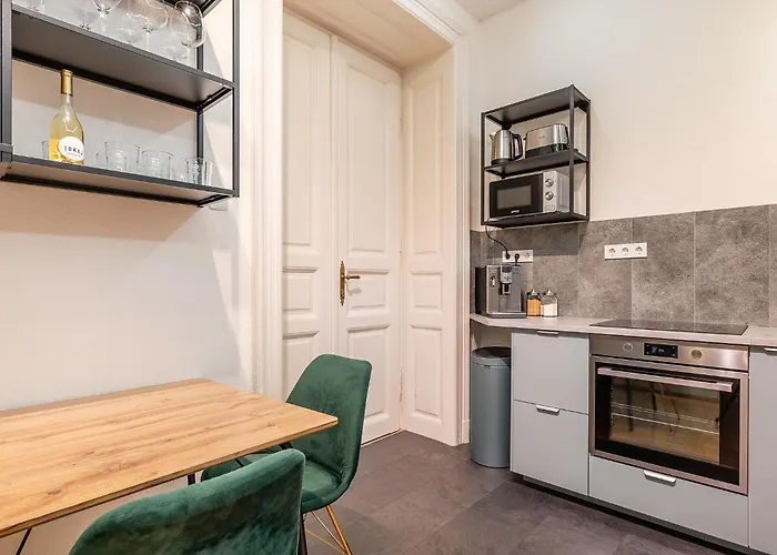 Aviator Luxury Apartment